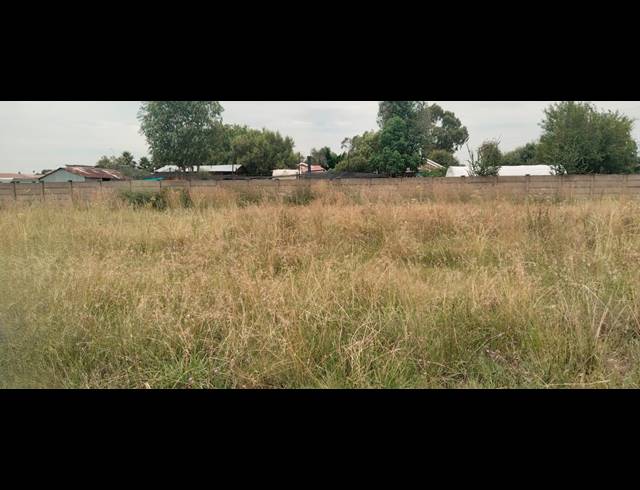 1,005M² VACANT LAND FOR SALE IN RIVERSDALE